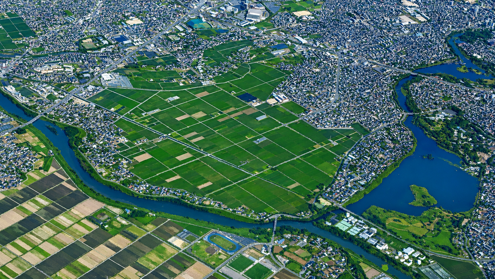 熊本市東区画図町の田んぼと江津湖周辺の空撮